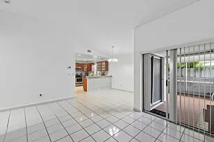 10151 NW 3rd St, Pembroke Pines, FL 33026 - Photo 11