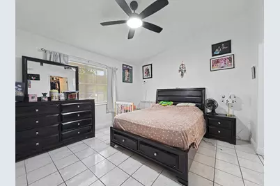 10151 NW 3rd Street, Pembroke Pines, FL 33026 - Photo 19