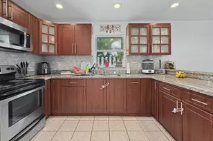 10151 NW 3rd St, Pembroke Pines, FL 33026 - Photo 3