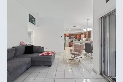 10151 NW 3rd Street, Pembroke Pines, FL 33026 - Photo 9