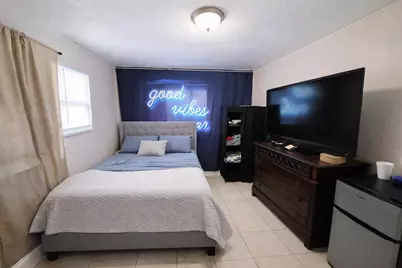 2330 NE 1st Avenue, Pompano Beach, FL 33060 - Photo 9