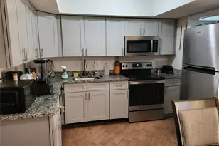 2330 NE 1st Ave, Pompano Beach, FL 33060 - Photo 11