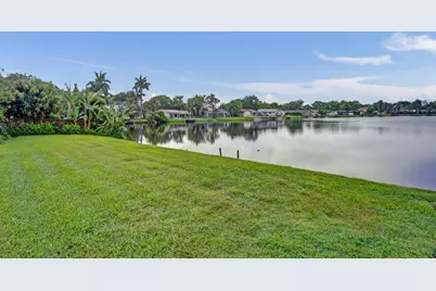 1721 SW 69th Avenue, Plantation, FL 33317 - Photo 3