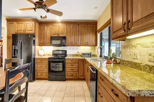 1721 SW 69th Ave, Plantation, FL 33317 - Photo 13