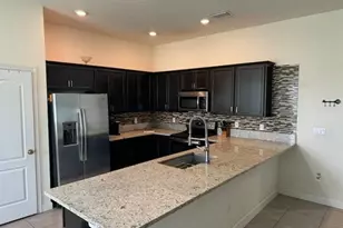 7401 NW Farnsworth Circle NW, Port Saint Lucie, FL 34987 - Photo 7