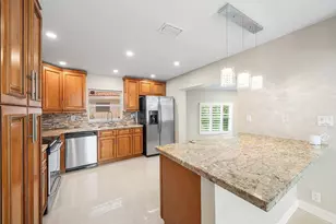 19635 Back 9 Dr, Boca Raton, FL 33498 - Photo 7