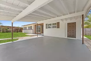 1449 Hillcrest Dr, Lake Worth Beach, FL 33461 - Photo 5