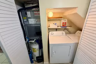 11071 NW 7th, Miami, FL 33172 - Photo 9