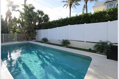 400 Seaside Lane, Juno Beach, FL 33408 - Photo 3