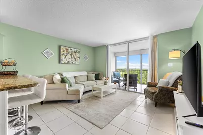 4570 NW 18th Avenue #704, Deerfield Beach, FL 33064 - Photo 9