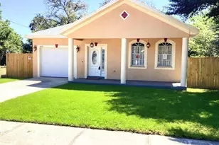 3809 N Whittier St, Tampa, FL 33619 - Photo 1