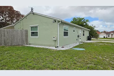 2538 SE Allen Street, Port Saint Lucie, FL 34984 - Photo 3