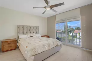 584 SE 20th Ave, Deerfield Beach, FL 33441 - Photo 17