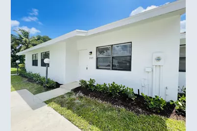 3813 Park Lane Villas Road, West Palm Beach, FL 33403 - Photo 1