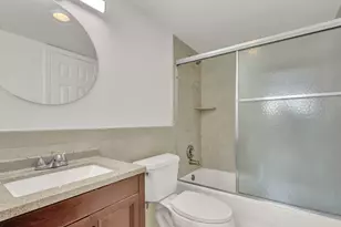 100 Sparrow Dr, Royal Palm Beach, FL 33411 - Photo 17