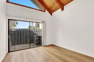 100 Sparrow Dr, Royal Palm Beach, FL 33411 - Photo 47