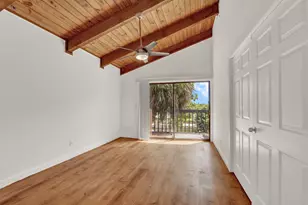 100 Sparrow Dr, Royal Palm Beach, FL 33411 - Photo 23