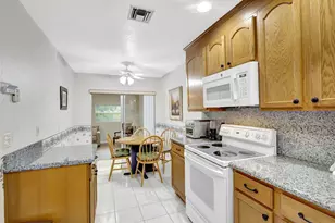 178 Ramblewood Cir, Royal Palm Beach, FL 33411 - Photo 9