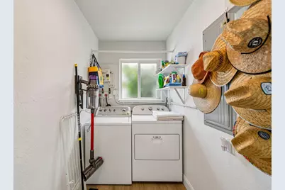 1910 NE 17th Terrace, Fort Lauderdale, FL 33305 - Photo 47