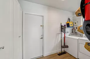 1910 NE 17th Terrace, Fort Lauderdale, FL 33305 - Photo 45
