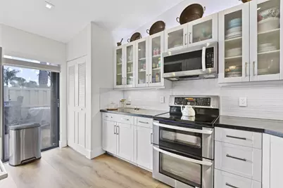 1023 Green Pine Boulevard #H, West Palm Beach, FL 33409 - Photo 13