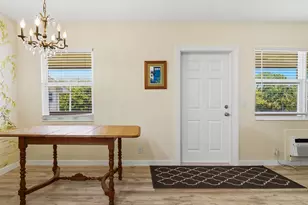 142 Norwich F, West Palm Beach, FL 33417 - Photo 9