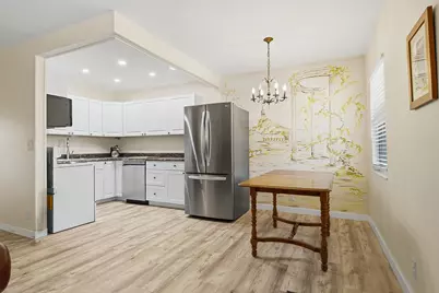 142 Norwich F, West Palm Beach, FL 33417 - Photo 7