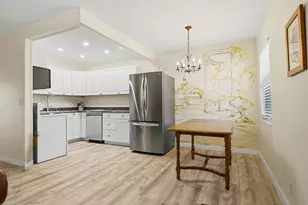 142 Norwich F, West Palm Beach, FL 33417 - Photo 7