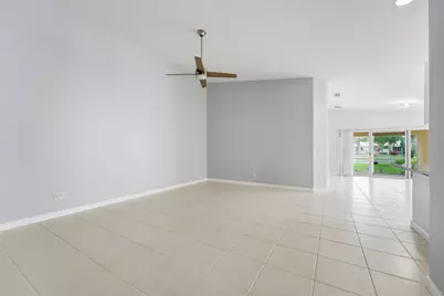 8137 Montserrat Place, Wellington, FL 33414 - Photo 13