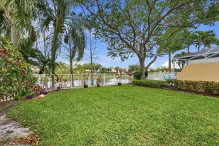 8137 Montserrat Pl, Wellington, FL 33414 - Photo 31