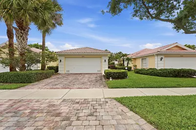 8137 Montserrat Place, Wellington, FL 33414 - Photo 3