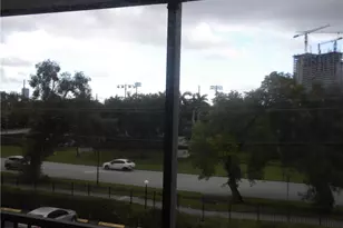 16950 W Dixie Hwy, North Miami Beach, FL 33160 - Photo 11