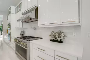 13290 Artisan Cir, Palm Beach Gardens, FL 33418 - Photo 11