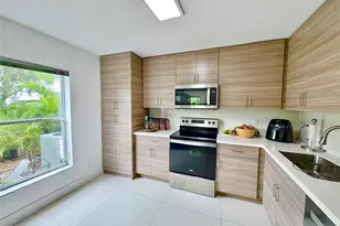 4832 Grapevine Wy, Davie, FL 33331 - Photo 7