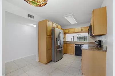 4702 E Lucerne Lakes Blvd Boulevard E #103, Lake Worth, FL 33467 - Photo 3