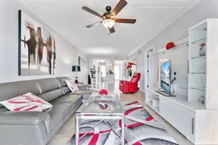 105 NE 19th Ave, Deerfield Beach, FL 33441 - Photo 11