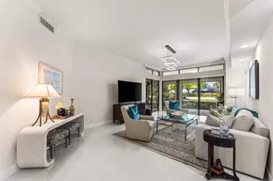 17541 Ashbourne Ln, Boca Raton, FL 33496 - Photo 9