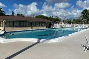 446 Pine Glen Ln, Greenacres, FL 33463 - Photo 9