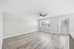 284 Flanders F, Delray Beach, FL 33484 - Photo 9