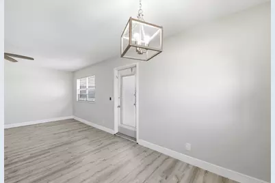 284 Flanders F, Delray Beach, FL 33484 - Photo 9