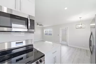 284 Flanders F, Delray Beach, FL 33484 - Photo 17
