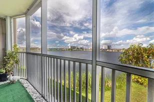1660 NE 191st St, Miami, FL 33179 - Photo 23