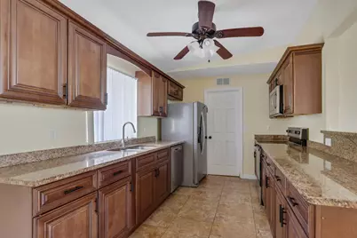 155 Meta Street, Fort Myers, FL 33905 - Photo 5