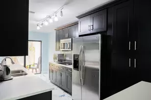 21820 Cypress Cir, Boca Raton, FL 33433 - Photo 5