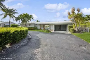 2433 NE 24th St, Lighthouse Point, FL 33064 - Photo 27