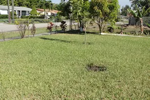 8253 NW 118th Way NW, Parkland, FL 33076 - Photo 23