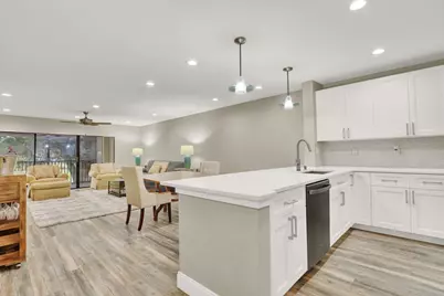 12910 Briarlake Circle #203, Palm Beach Gardens, FL 33418 - Photo 3