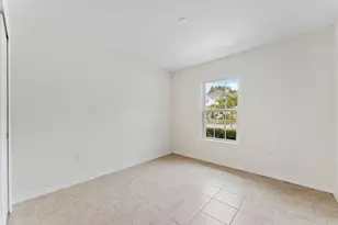 5330 NW Pine Trail Cir, Port Saint Lucie, FL 34983 - Photo 3