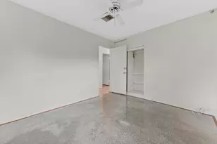 1727 NE 37th St, Oakland Park, FL 33334 - Photo 15