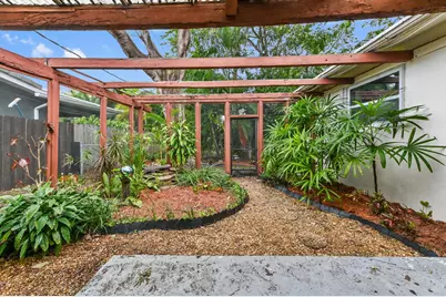 1727 NE 37th Street, Oakland Park, FL 33334 - Photo 27